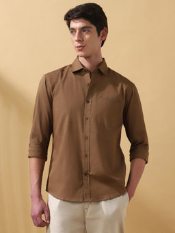 Dennis Lingo - Men Brown Solid Cotton Spread Collar Full Sleeves Regular Fit Shirt