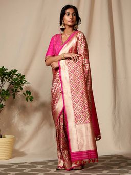 WeaverStory - Handloom Pink Banarasi Patola Saree with Zari Base