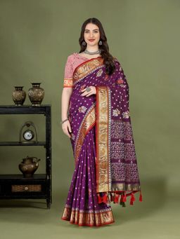 Yavira Silk - Women Purple Handloom Saree with Unstitched Blouse