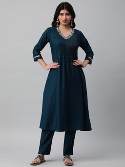 Kami Kubi - Women Navy Blue Silk Blend Solid Embroidered Kurta