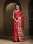 Red color option, Sold out, Currently selected