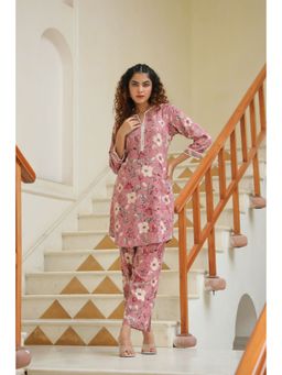 Rain & Rainbow - Rose Floral Printed Regular Kurta With Trousers (Set of 2)
