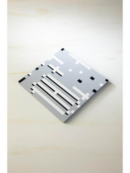 Freedom Tree - Gyamati Trivet Grey