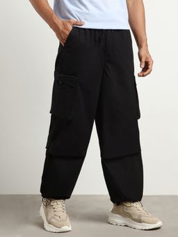 Nobero - Men Black Oversized Cargo Pocket Parachute Pant