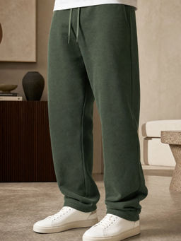 Nobero - Men Classic Olive Straight Fit Trackpant