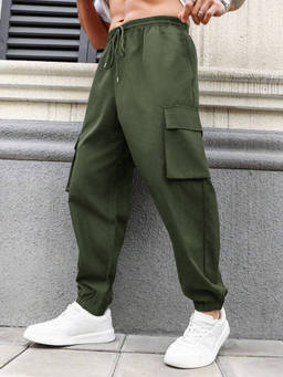Nobero - Men Dark Green Essential Cargo Pocket Joggers