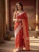 Red color option, Sold out, Currently selected