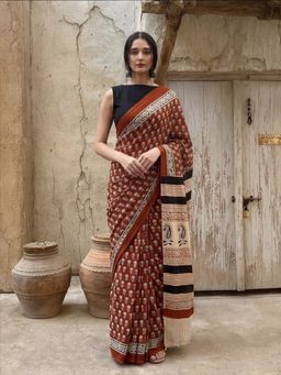 Jaipur Kurti - Maroon Pure Cotton Floral Saree with Unstitched Blouse