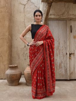Jaipur Kurti - Red Cotton Floral Saree with Unstitched Blouse