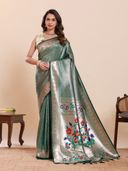 Green color option, Sold out, Currently selected