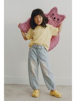 Tales & Stories - Girls Khakhi Tint Washed Denim Jeans with Belt