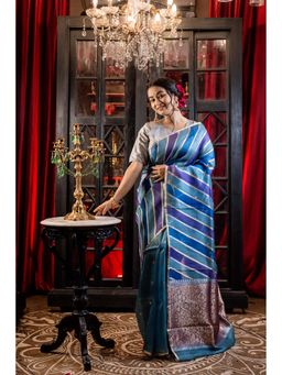 Maayavi - Blue Megha Saree with Unstitched Blouse