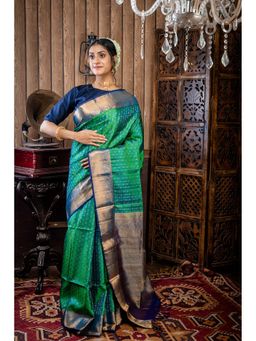 Maayavi - Green Shruthi Saree with Unstitched Blouse
