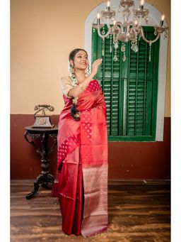 Maayavi - Maroon Ujjayini Saree with Unstitched Blouse