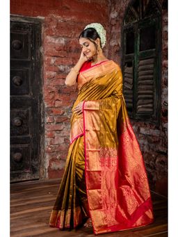 Maayavi - Olive Mrunalini Saree with Unstitched Blouse