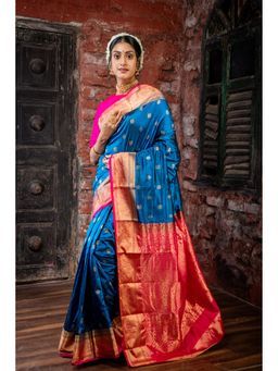Maayavi - Blue Mayura Saree with Unstitched Blouse