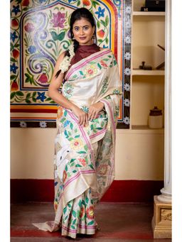 Maayavi - Beige Brindabani Saree with Unstitched Blouse