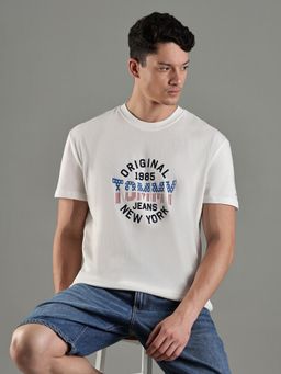 Tommy Hilfiger - Men White Cotton Regular Fit T-Shirt