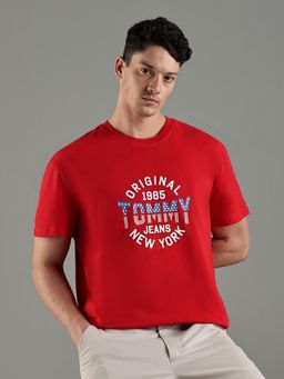 Tommy Hilfiger - Men Red Cotton Regular Fit T-Shirt