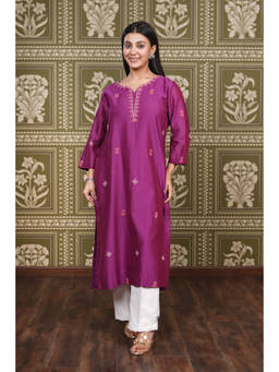 Fibre world - Purple Embroidered Round Neck Kurta & Pant