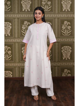 Fibre world - White Embroidered Round Neck Kurta & Pant