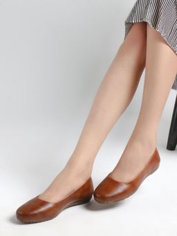 Gahan - Classic Textured Ballerina Flats for Women - Tan