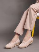 Cream color option, Currently selected