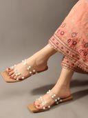 Tan color option, Currently selected