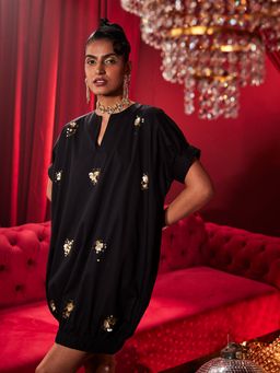 House of Fett - Black Bloom Embroidery Dress