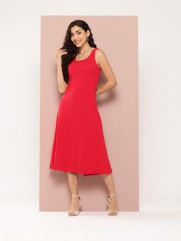 Qurvii - Solid Red Rib A-Line Dress