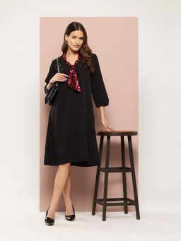 Qurvii - Black A-Line Dress with Printed Tie Knot Collar