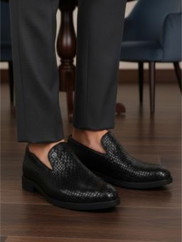 Alberto Torresi - Men Black Woven Textured Slip-On Formal Loafers