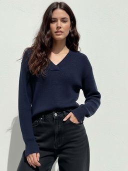 Outzidr - Navy Blue Full Sleeve V Neck Sweater