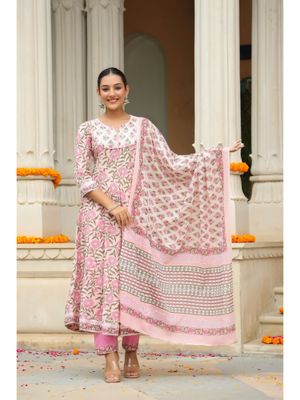 Women Pink Floral Printed Anarkali Kurta With Palazo & Dupatta main image 1