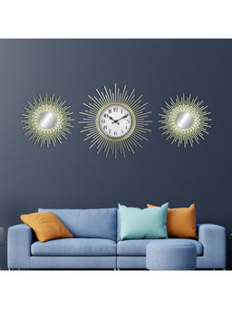 HomeTown - Decorative Mirrors with Clock in Champagne (Set of 3)