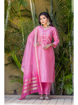 WEAVLLITE - Pink Silk Blend Checks Embroidered Kurta with Pant and Dupatta (Set of 3)