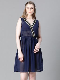 Oxolloxo - Women Blue V-Neck Lace Detailed Sleeveless Elasticated Beachwear Mini Dress