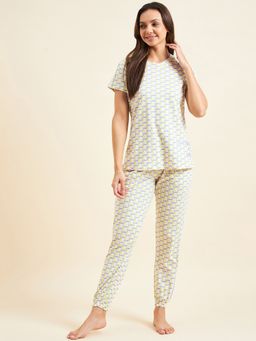 Sweet Dreams - Women Printed T-Shirt and Jogger ( Set of 2)