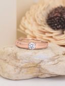 Rose Gold color option, Currently selected