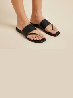 Gaya India - Women Black Ease Toe-Loop Slide Flat