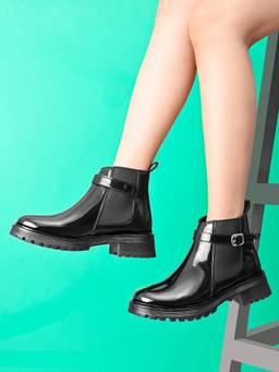 XE Looks - Black Elastic Buckle Accent Chunky Sole Chelsea Boots