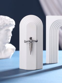 Cosa Nostraa - The Valor Brooch