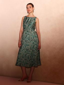 FABLE STREET - Floral Fit and Flare Dress - Green