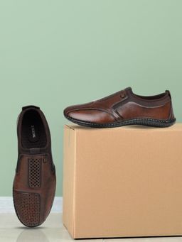 EZOK - Brown Leather Slip On Casual Loafers