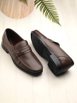 EGOSS - Comforts Genuine Leather Premium Casual Brown Loafers for Men