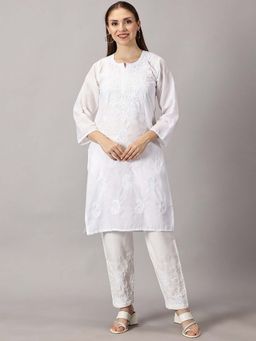 FASHIONABLE CHIKAN HANDIKRAFT - Women White Paisley Embroidered Cotton Straight Kurta