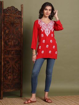FASHIONABLE CHIKAN HANDIKRAFT - Women Red Floral Embroidered Chikankari Kurti