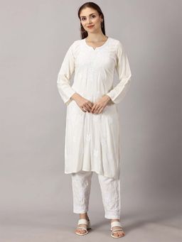 FASHIONABLE CHIKAN HANDIKRAFT - Women Off White Floral Embroidered Straight Kurta