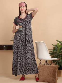 Sweet Dreams - Women Black Floral Nightdress