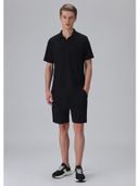 Black color option, Currently selected